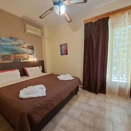 Gorgona Hotel Патитири Екстериор снимка