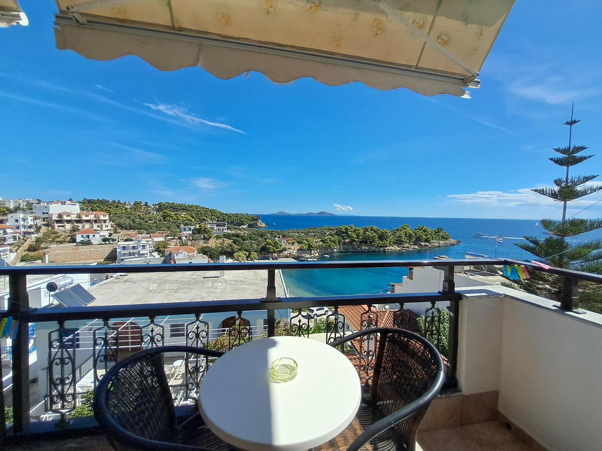 Gorgona Hotel Патитири Екстериор снимка
